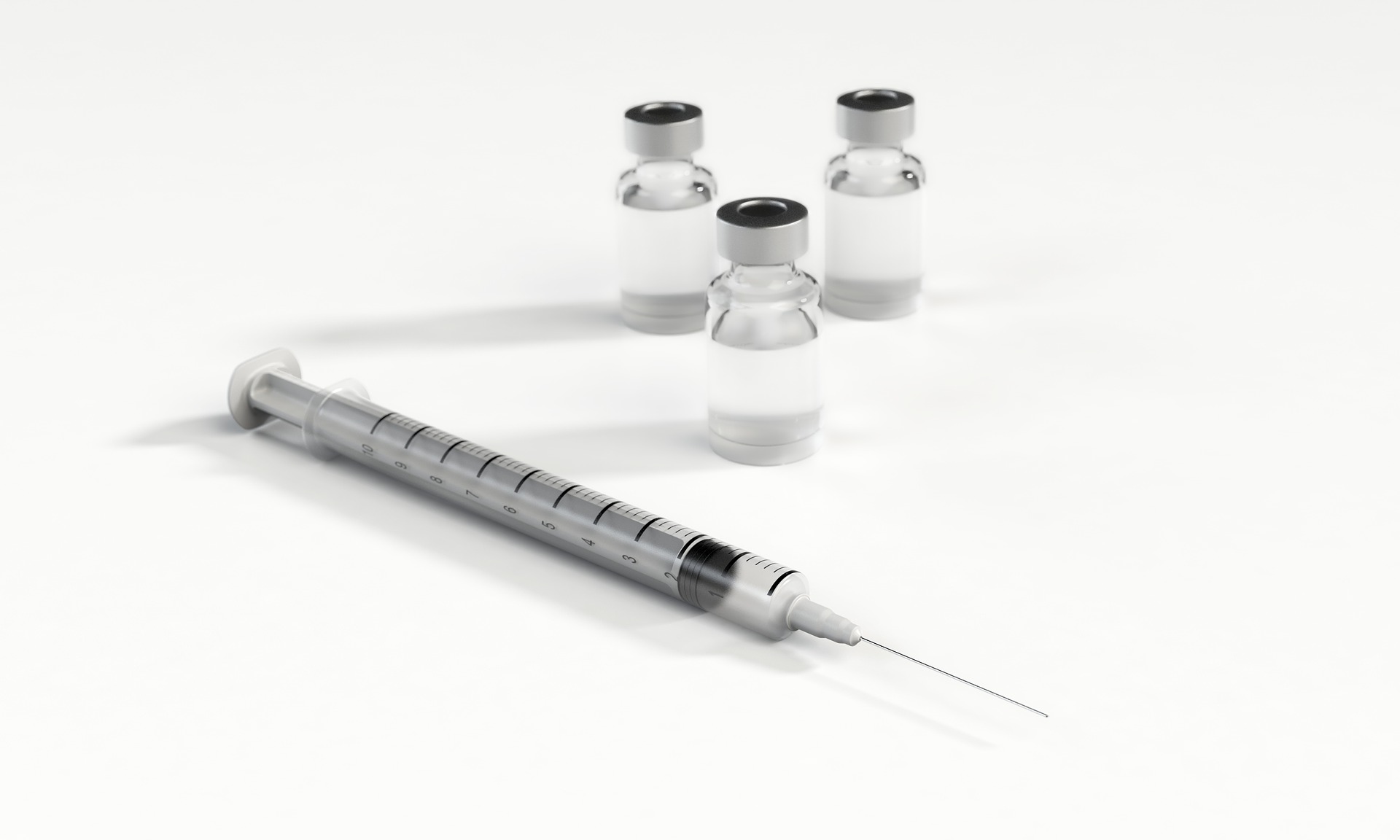 Вакцину против клещевого энцефалита, из-за которой пострадали дети в Прикамье, запретили использовать по всей стране