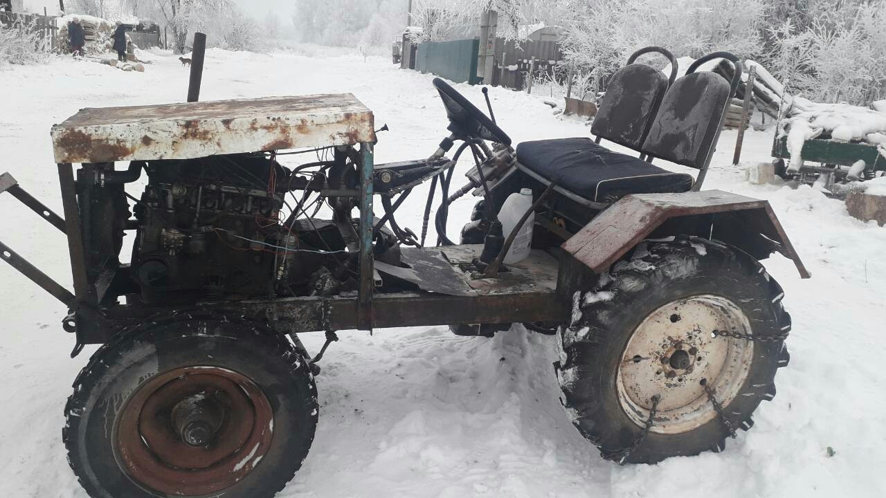 В Перми спасают малыша, который попал под колеса самодельного трактора