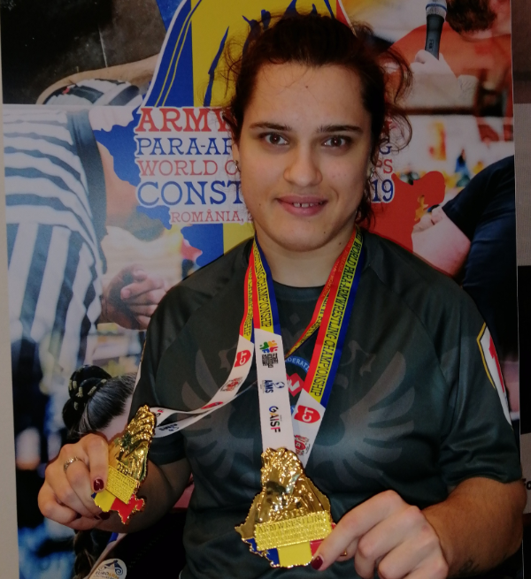 Студентка из Перми стала чемпионом мира по параармрестлингу на обеих руках