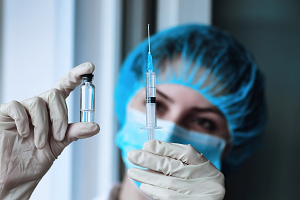 В Прикамье началась кампания по массовой вакцинации среди медицинских работников