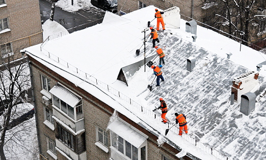 В Перми проверили 900 домов на качество уборки снега с крыш