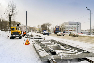 На улице Уральской в Перми началась укладка новых трамвайных путей