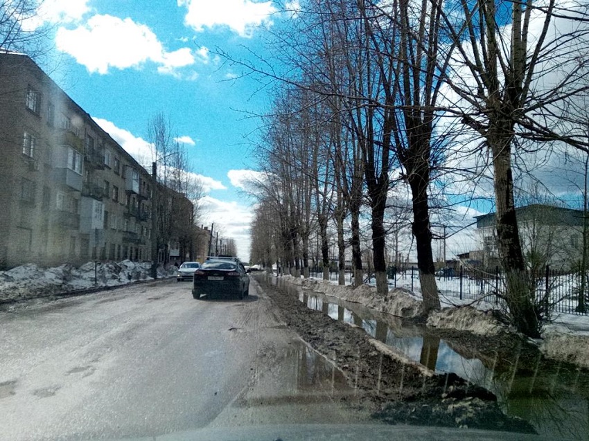 В одном из поселков Александровского округа устранили последствия подтопления автодороги