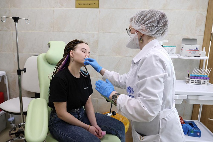 Первая в мире назальная вакцина от ковида может появиться в больницах Прикамья уже осенью 