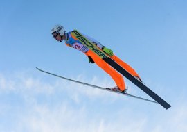 В Чайковском стартовал финал Континентального кубка летающих лыжников 