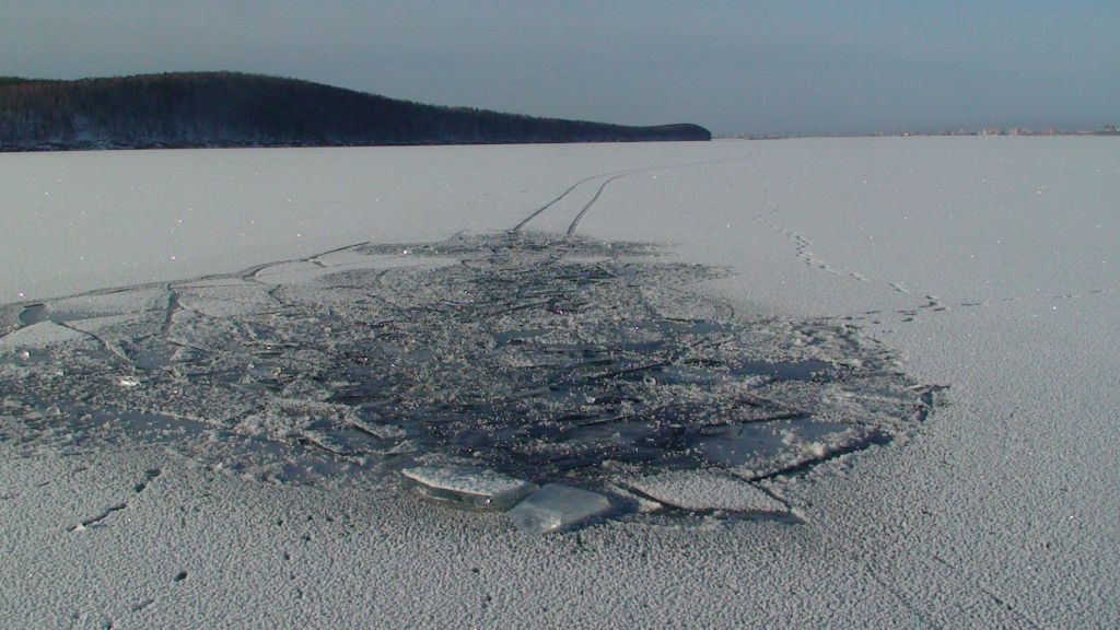 Инспекторы ГИМС МЧС проводят рейды в местах выхода людей на лед