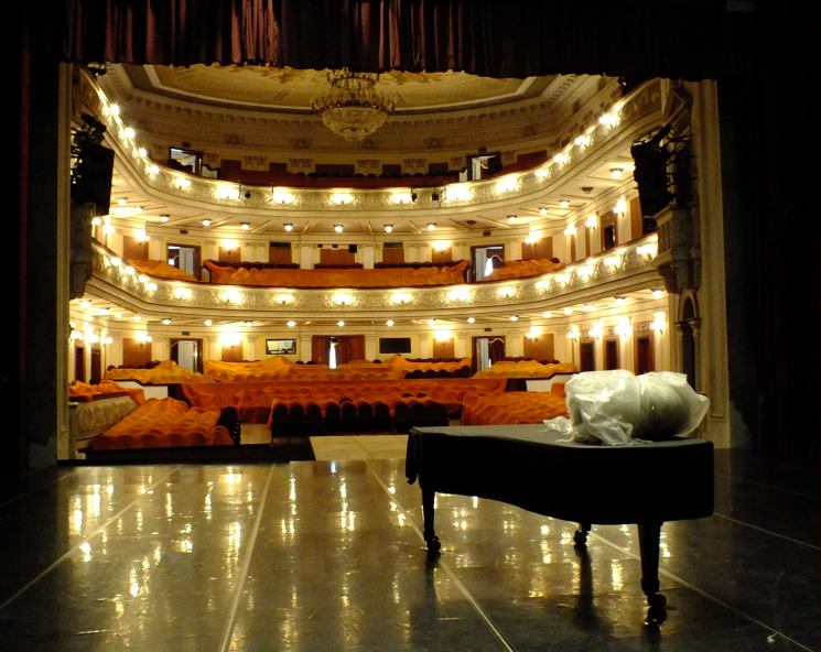 Пермский театр оперы и балета зал