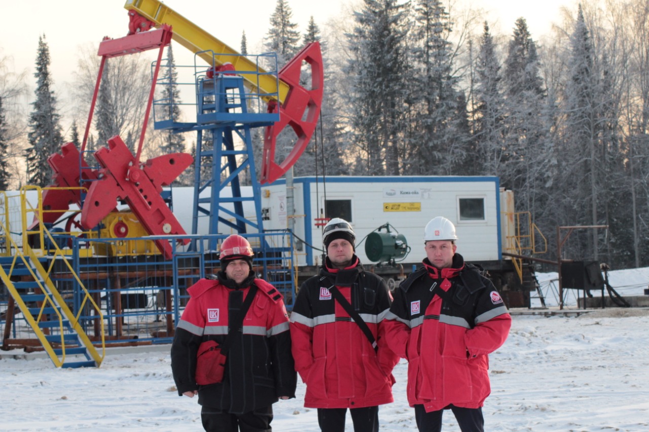 Пермские нефтяники добыли первую тонну нефти на Шуруборском месторождении в Октябрьском районе