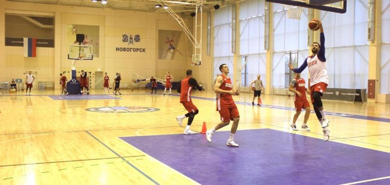 Два пермяка вошли в расширенный состав сборной России по баскетболу