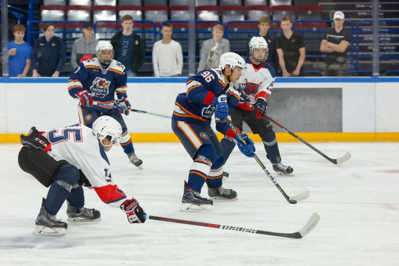 Пермская молодежная сборная по хоккею проиграла свой первый матч