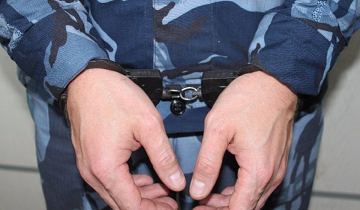 В Перми осудят сотрудника колонии, который за взятки проносил телефоны заключенным 