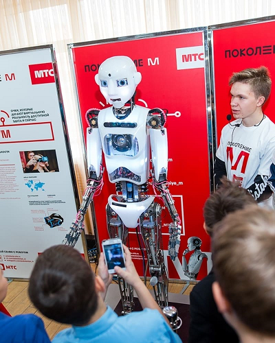 В Прикамье приехала выставка роботов со всего мира