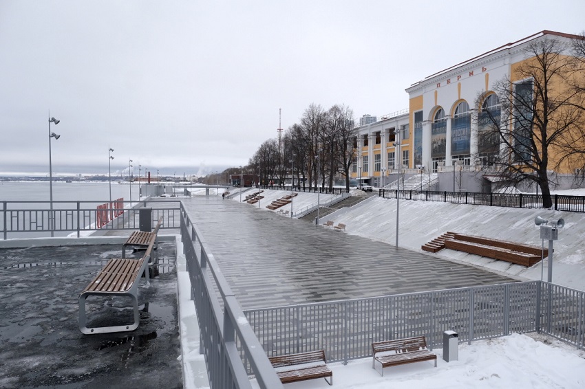 Завершилась реконструкция части пермской набережной у Речного вокзала