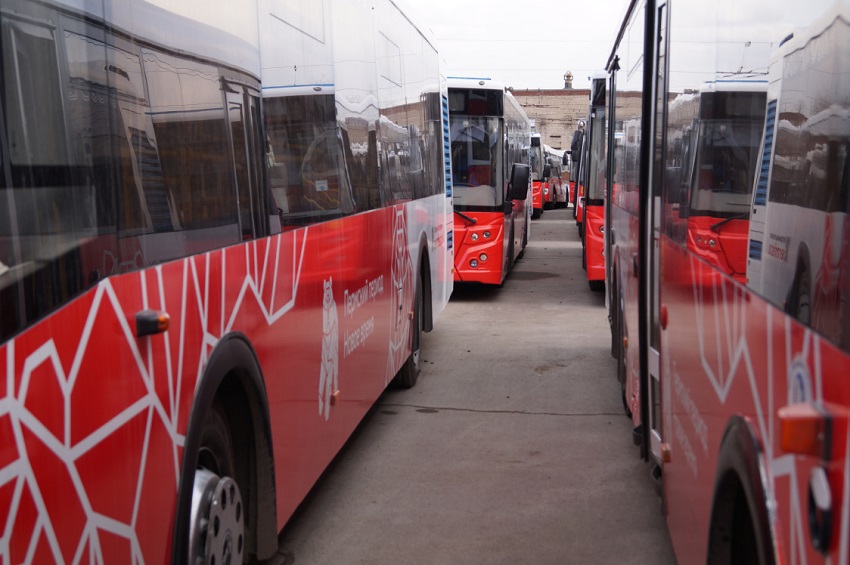 В Пермский край досрочно поставят 98 новых автобусов