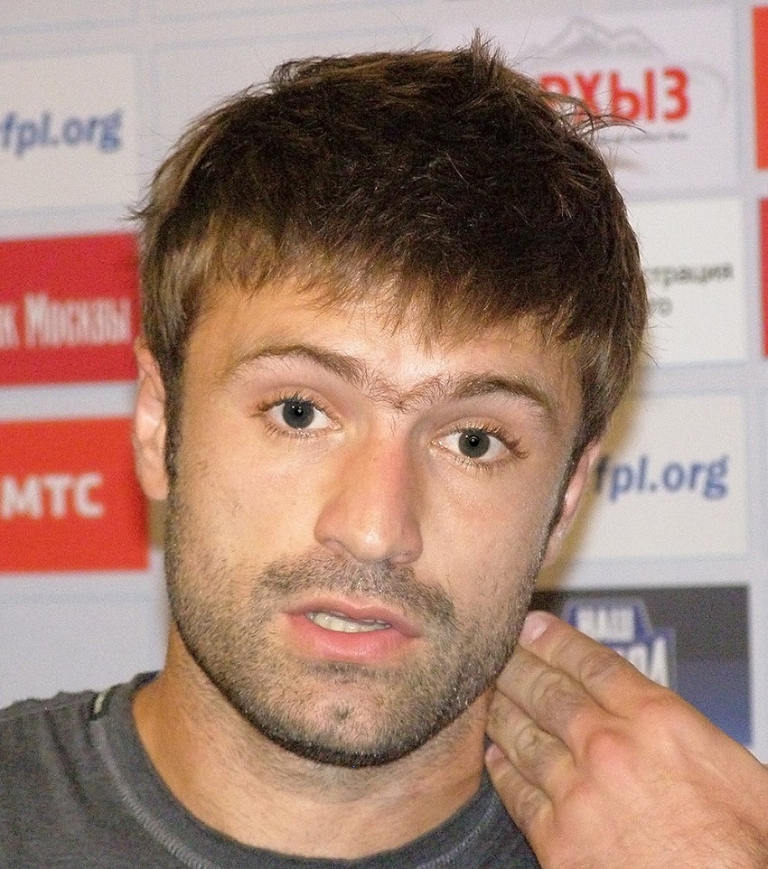 Бывшего игрока пермского «Амкара» осудили за мошенничество в Дагестане