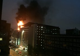 В Перми горело здание торгового центра